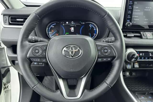 Toyota RAV4 (2022) thumbnail 18