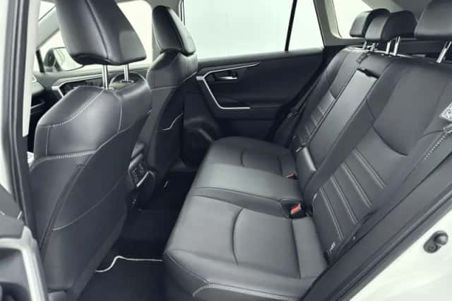 Toyota RAV4 (2022) thumbnail 21
