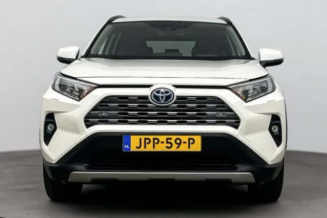 Toyota RAV4 (2022) thumbnail 4