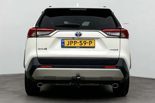 Toyota RAV4 (2022) thumbnail 5
