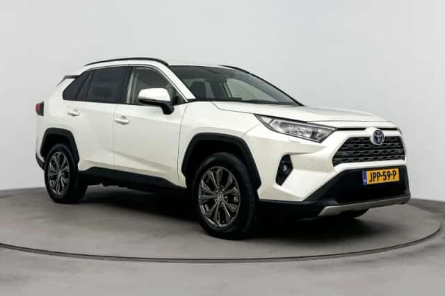 Toyota RAV4 (2022) thumbnail 6