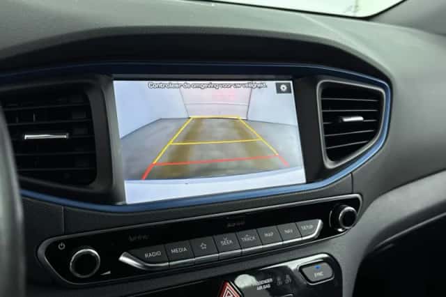 Hyundai Ioniq (2018) thumbnail 16