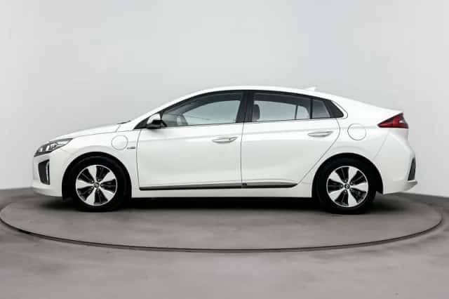 Hyundai Ioniq (2018) thumbnail 3