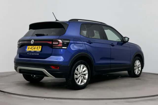Volkswagen T-Cross (2020) thumbnail 2