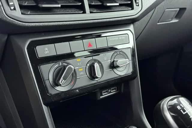 Volkswagen T-Cross (2020) thumbnail 19