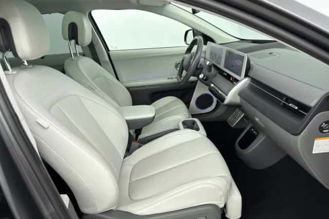 Hyundai Ioniq 5 (2022) thumbnail 36