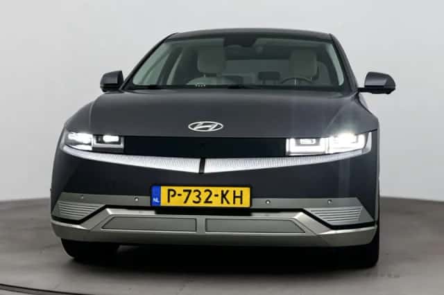 Hyundai Ioniq 5 (2022) thumbnail 5