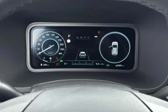 Hyundai Kona (2021) thumbnail 11