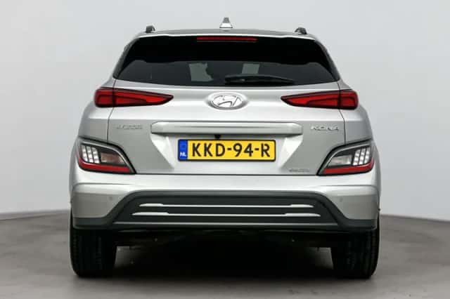 Hyundai Kona (2023) thumbnail 7