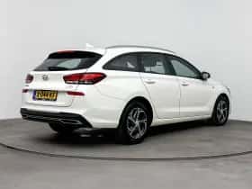 Hyundai i30 (2024) thumbnail 2