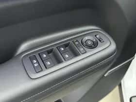 Hyundai Santa Fe (2025) thumbnail 11