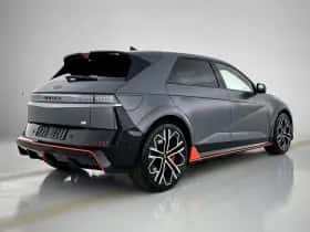 Hyundai Ioniq 5 (2025) thumbnail 2