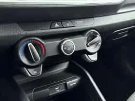 Kia Stonic (2022) thumbnail 16
