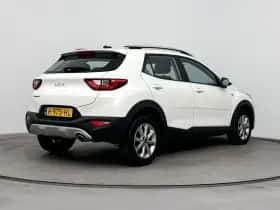Kia Stonic (2022) thumbnail 3