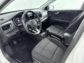 Kia Stonic (2022) thumbnail 23