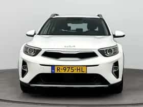 Kia Stonic (2022) thumbnail 5