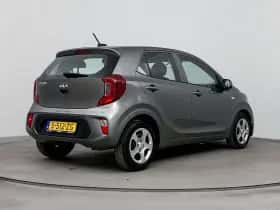 Kia Picanto (2023) thumbnail 2