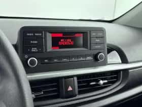 Kia Picanto (2023) thumbnail 8