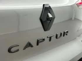 Renault Captur (2022) thumbnail 16