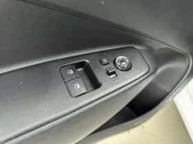Hyundai i10 (2024) thumbnail 16