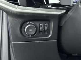 Opel Mokka (2022) thumbnail 24