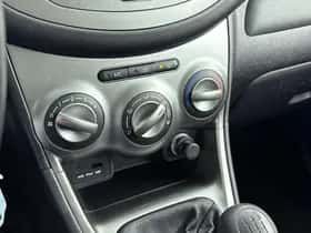 Hyundai i10 (2011) thumbnail 19