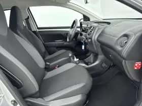 Toyota Aygo (2018) thumbnail 22