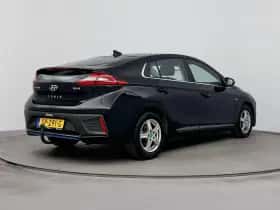 Hyundai Ioniq (2018) thumbnail 2