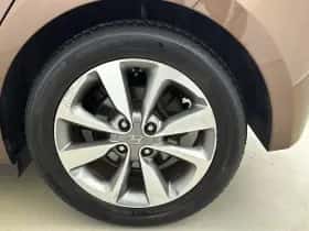 Hyundai i20 (2015) thumbnail 29