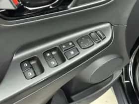 Hyundai Kona (2021) thumbnail 24