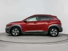 Hyundai Kona (2021) thumbnail 4