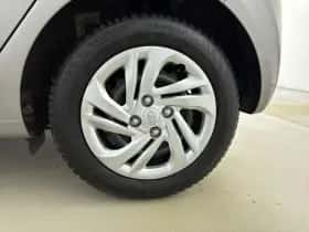 Hyundai i10 (2021) thumbnail 11