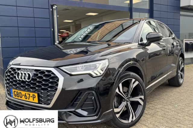 Audi Q3 Sportback (2021) thumbnail 1