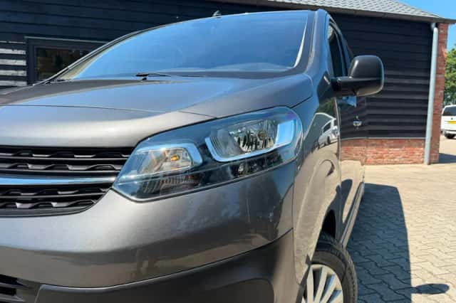 Opel Vivaro (2021) thumbnail 6