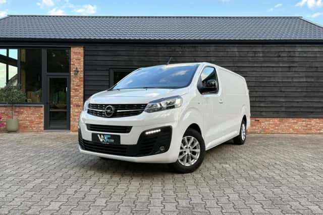 Opel Vivaro (2022) thumbnail 2