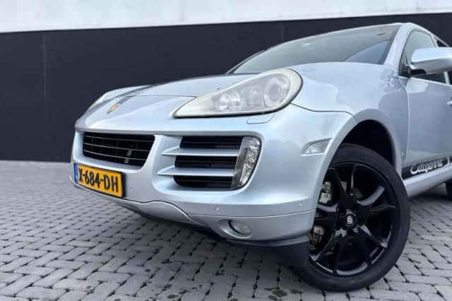 Porsche Cayenne (2008) thumbnail 6