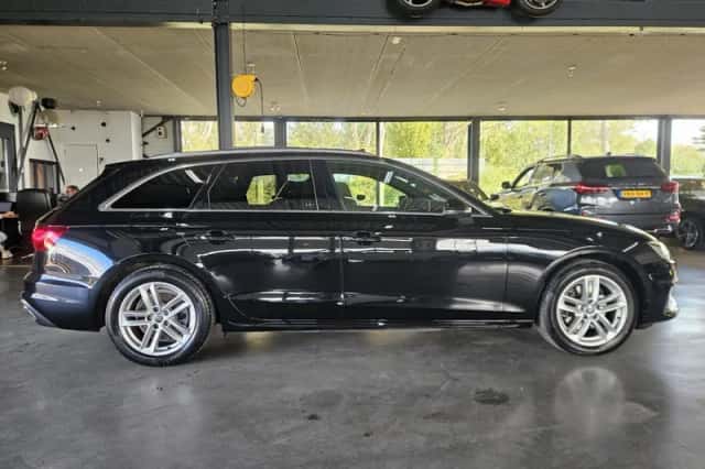 Audi A4 (2020) thumbnail 6