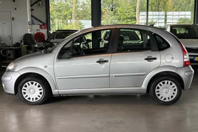 Citroën C3 (2007) thumbnail 2