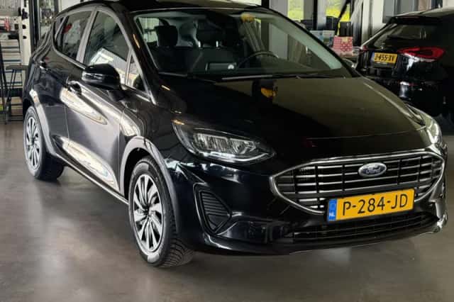 Ford Fiesta (2022) thumbnail 3