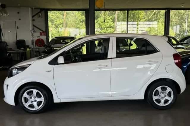 Kia Picanto (2020) thumbnail 3