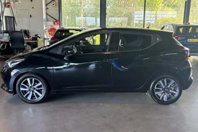 Nissan Micra (2018) thumbnail 3
