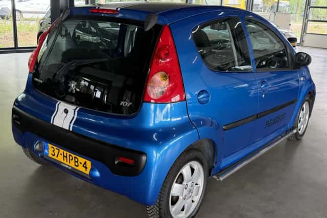 Peugeot 107 (2009) thumbnail 4