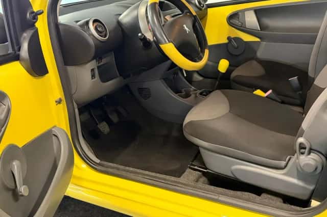 Peugeot 107 (2007) thumbnail 3