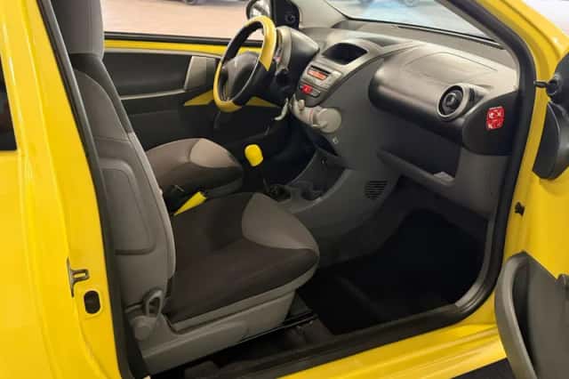 Peugeot 107 (2007) thumbnail 6