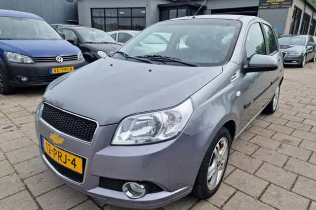 Chevrolet Aveo (2011) thumbnail 1