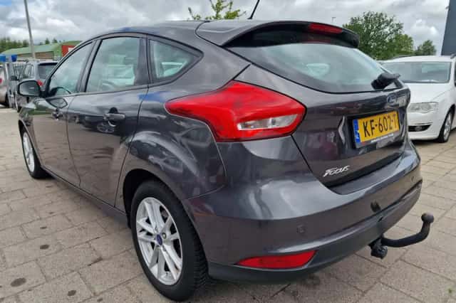 Ford Focus (2016) thumbnail 4