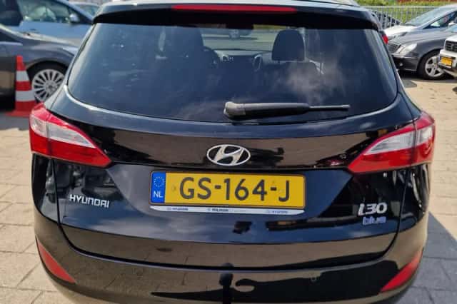 Hyundai i30 (2015) thumbnail 5