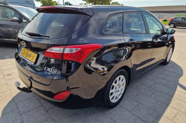Hyundai i30 (2015) thumbnail 6
