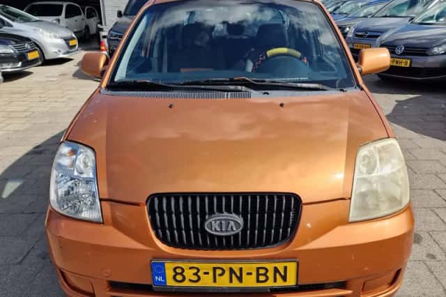 Kia Picanto (2004) thumbnail 2