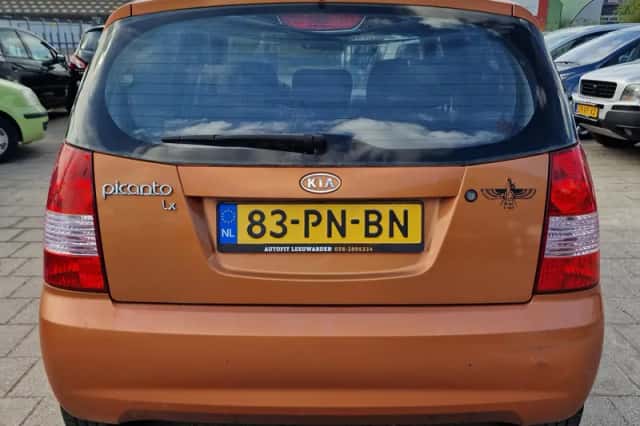 Kia Picanto (2004) thumbnail 5
